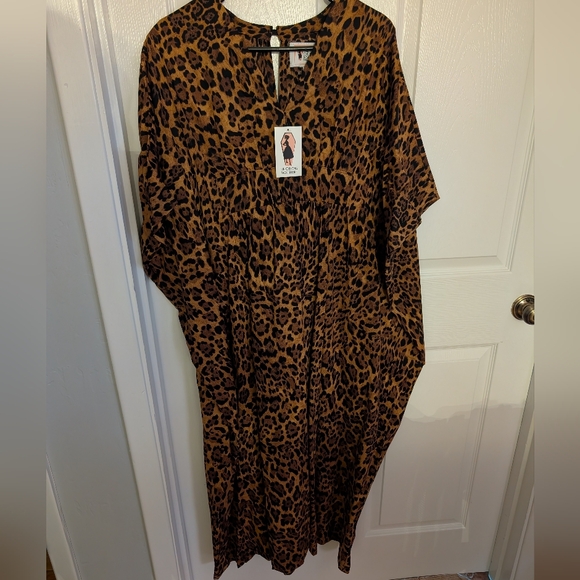 Leopard Print Maxi Dress - Picture 1 of 2